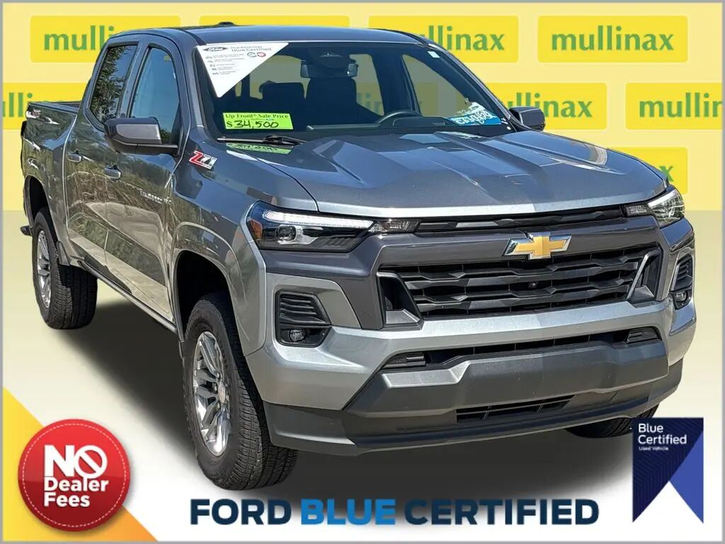 2025 Chevrolet Colorado LT — photo 1 of 31