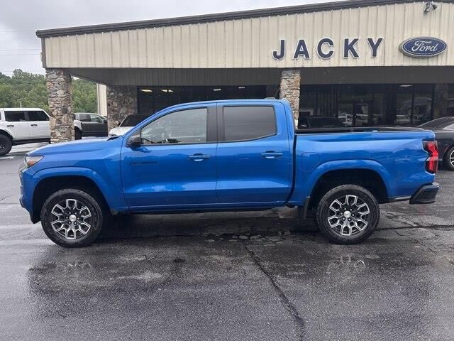 2023 Chevrolet Colorado LT — photo 1 of 13
