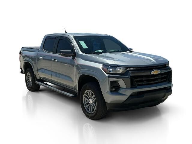 2024 Chevrolet Colorado LT — photo 1 of 26