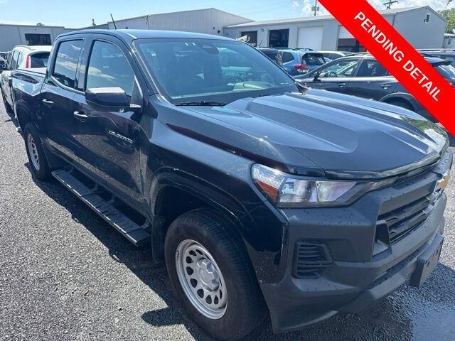 2024 Chevrolet Colorado Work Truck — photo 1 of 1