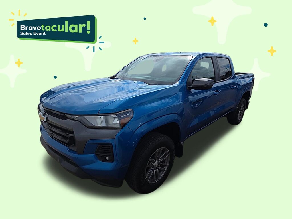 2023 Chevrolet Colorado 4WD LT — photo 1 of 7