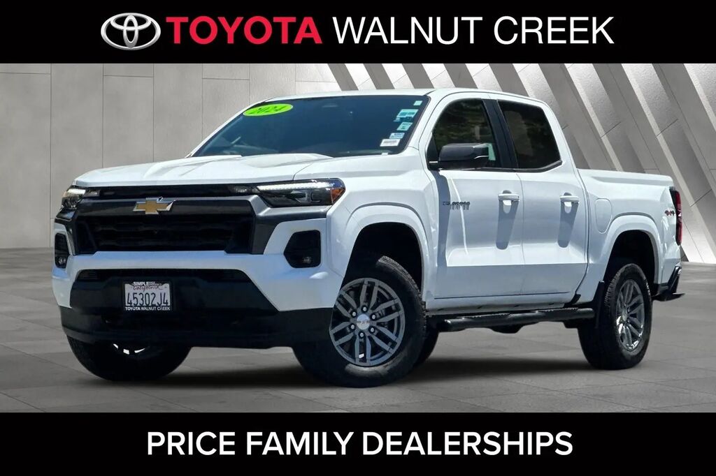 2024 Chevrolet Colorado LT — photo 1 of 11