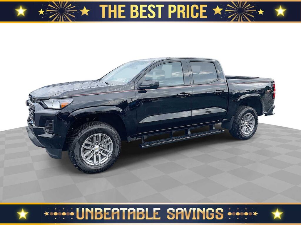 2026 Chevrolet Colorado 4WD LT — photo 1 of 13