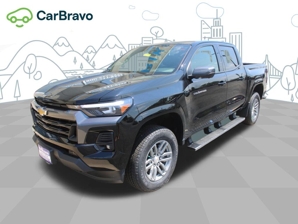 2025 Chevrolet Colorado WT/LT — photo 1 of 6