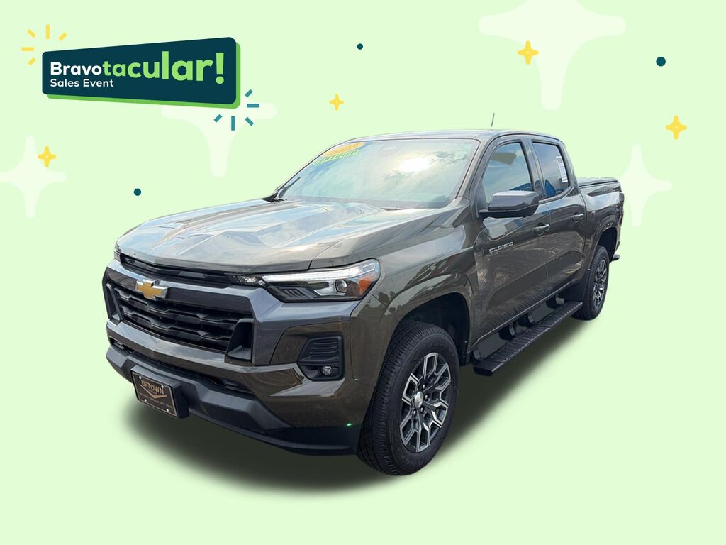 2023 Chevrolet Colorado 4WD LT — photo 1 of 7