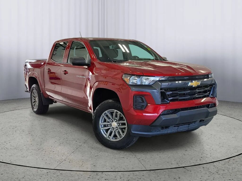 2026 Chevrolet Colorado LT — photo 1 of 13