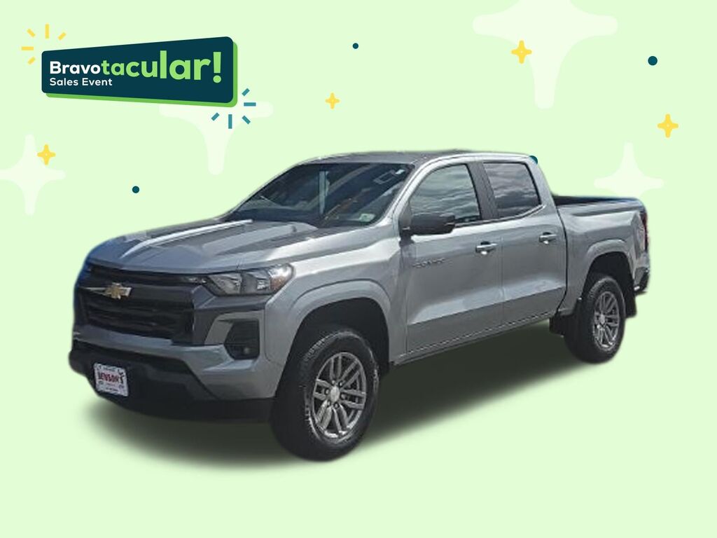 2023 Chevrolet Colorado 4WD LT — photo 1 of 7