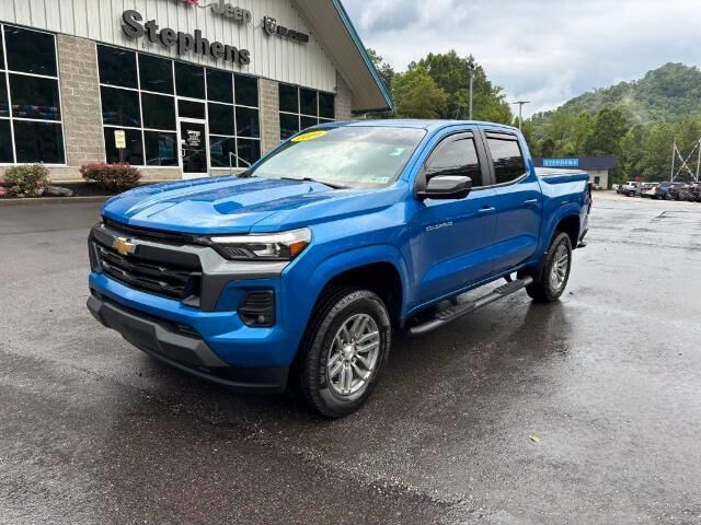 2024 Chevrolet Colorado LT — photo 1 of 26