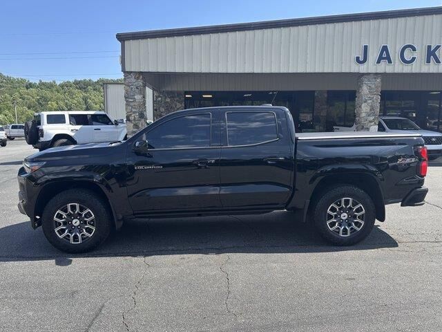 2023 Chevrolet Colorado Z71 — photo 1 of 26