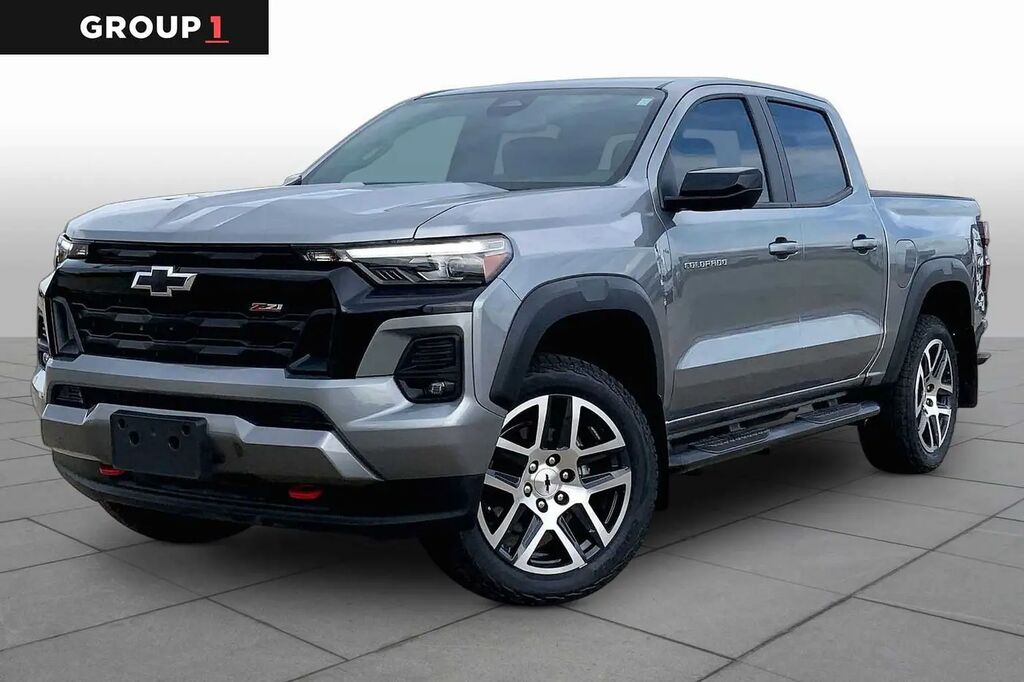 2023 Chevrolet Colorado Z71 — photo 1 of 13