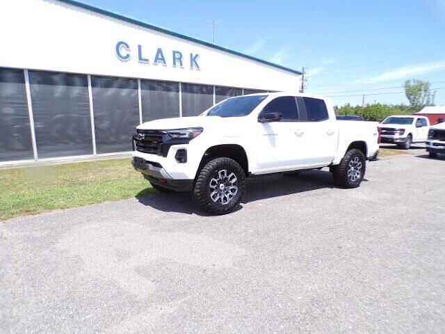 2024 Chevrolet Colorado Z71 — photo 1 of 13