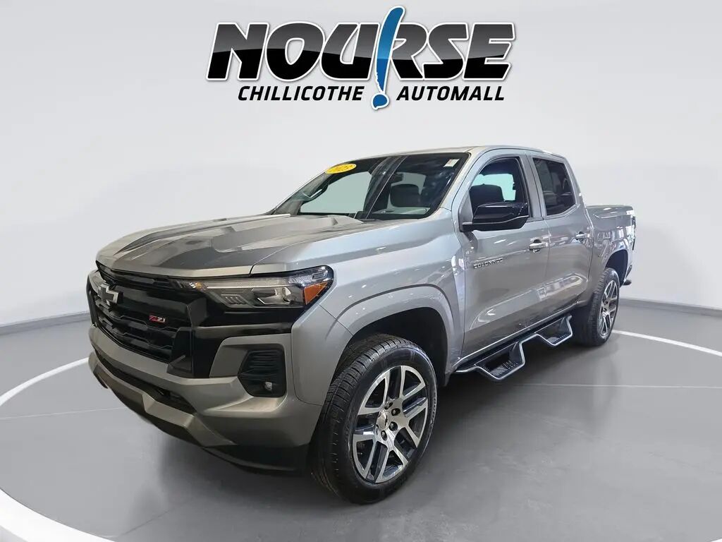 2023 Chevrolet Colorado Z71 — photo 1 of 26