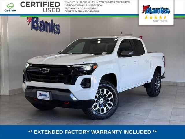 2025 Chevrolet Colorado Z71 — photo 1 of 13