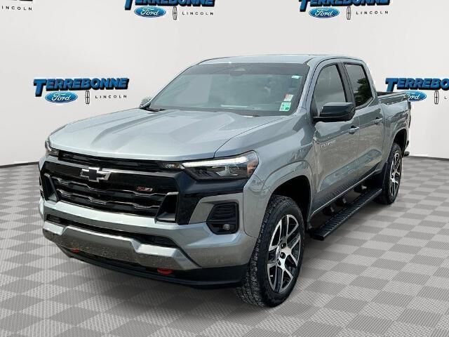 2024 Chevrolet Colorado Z71 — photo 1 of 13