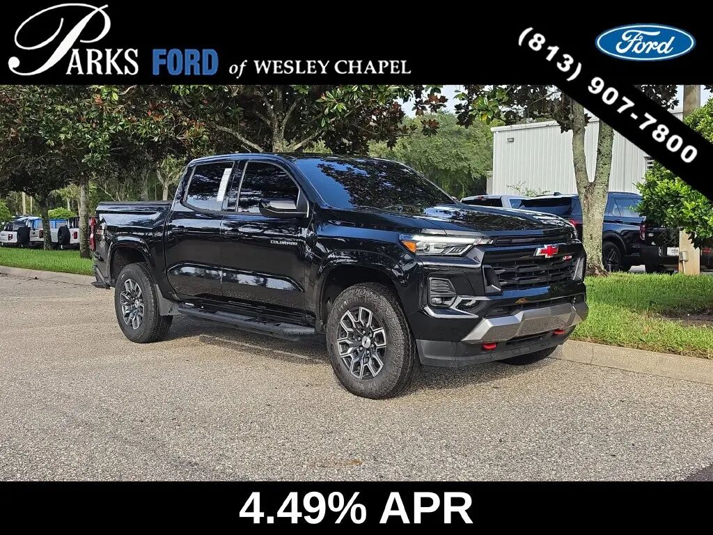 2023 Chevrolet Colorado Z71 — photo 1 of 13