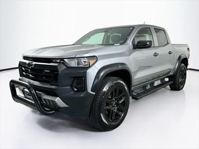 2023 Chevrolet Colorado Trail Boss — photo 1 of 14