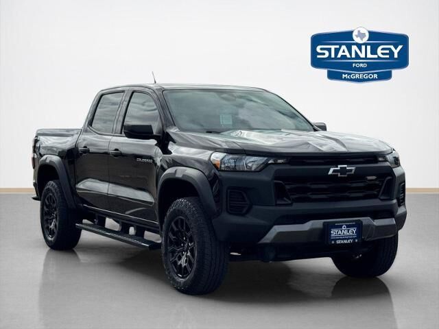 2023 Chevrolet Colorado Trail Boss — photo 1 of 11