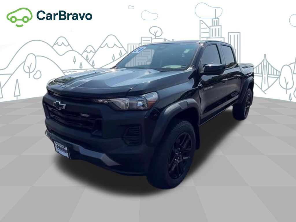 2024 Chevrolet Colorado Trail Boss — photo 1 of 6