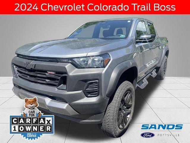 2024 Chevrolet Colorado Trail Boss — photo 1 of 13