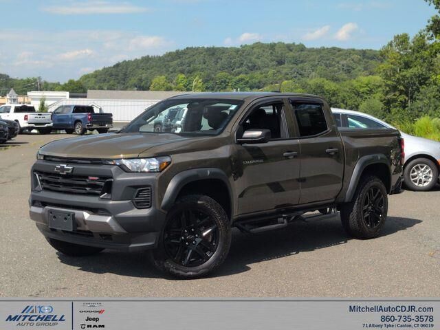 2023 Chevrolet Colorado Trail Boss — photo 1 of 13