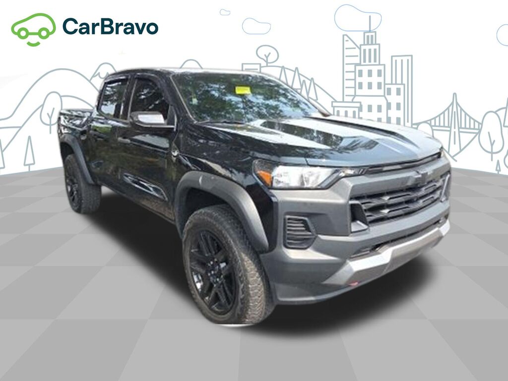2025 Chevrolet Colorado Trail Boss — photo 1 of 5