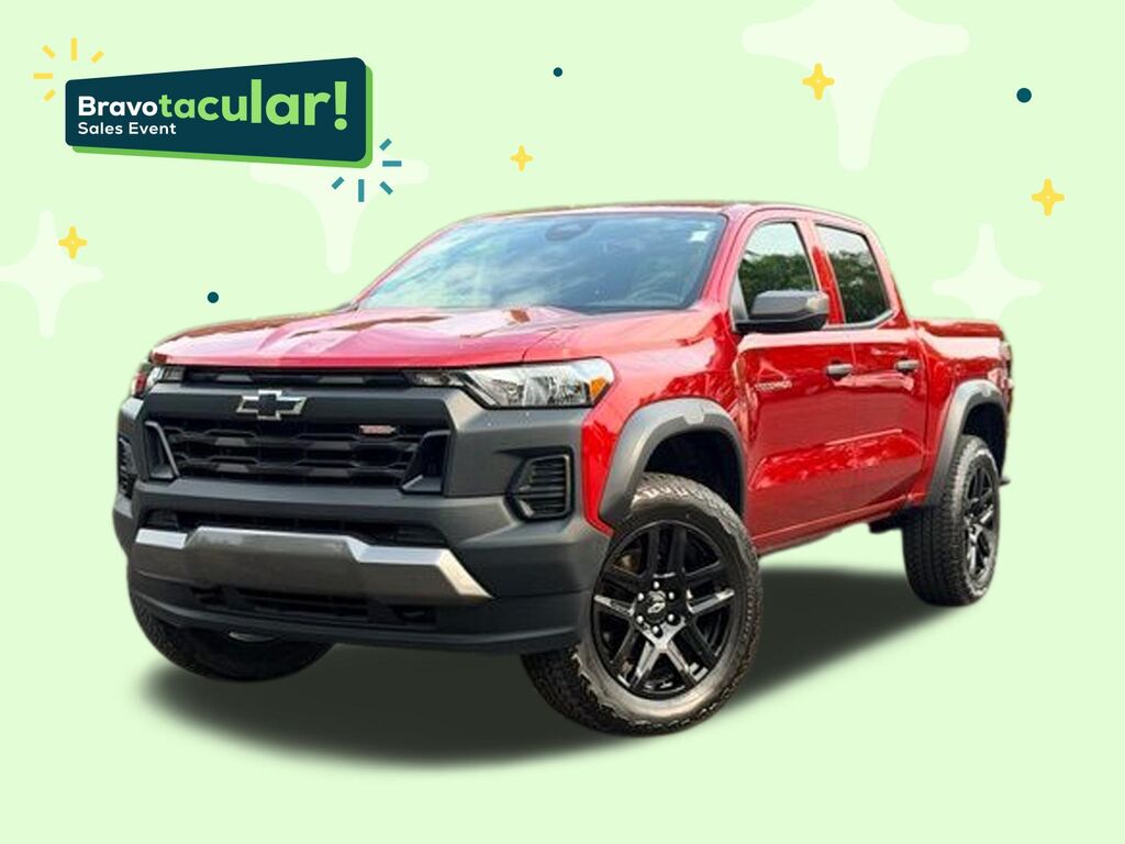 2023 Chevrolet Colorado Trail Boss — photo 1 of 6