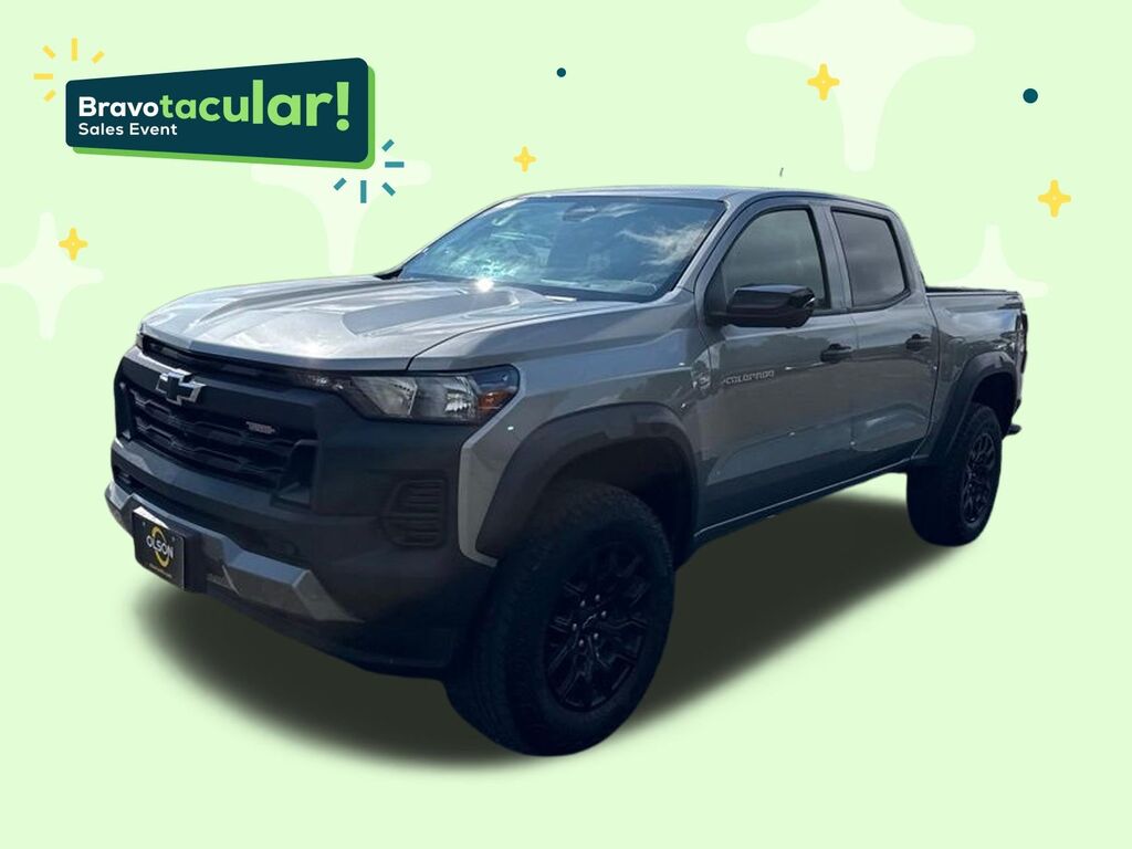 2024 Chevrolet Colorado Trail Boss — photo 1 of 7