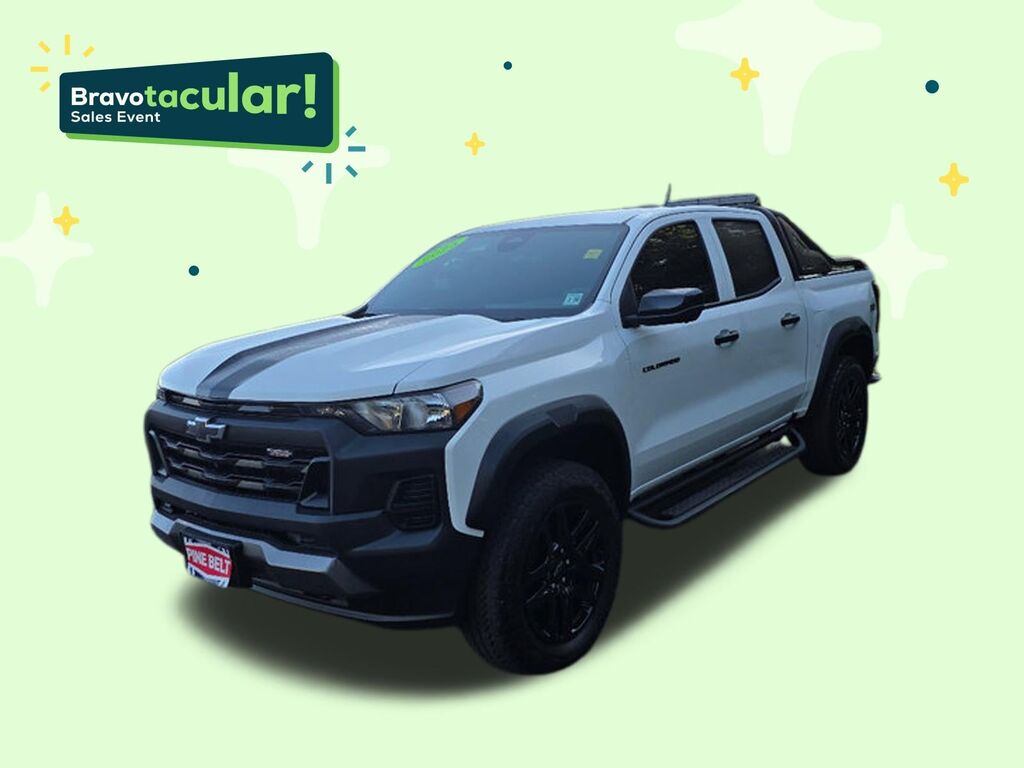 2025 Chevrolet Colorado Trail Boss — photo 1 of 7