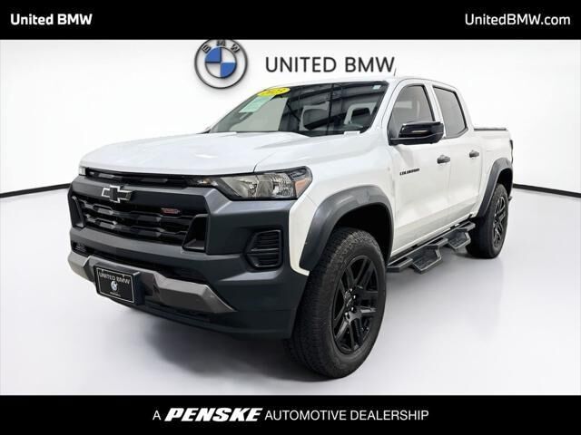 2023 Chevrolet Colorado Trail Boss — photo 1 of 13