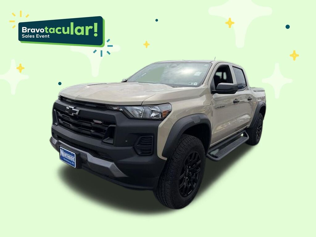 2024 Chevrolet Colorado Trail Boss — photo 1 of 7