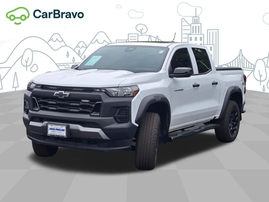 2024 Chevrolet Colorado Trail Boss — photo 1 of 6