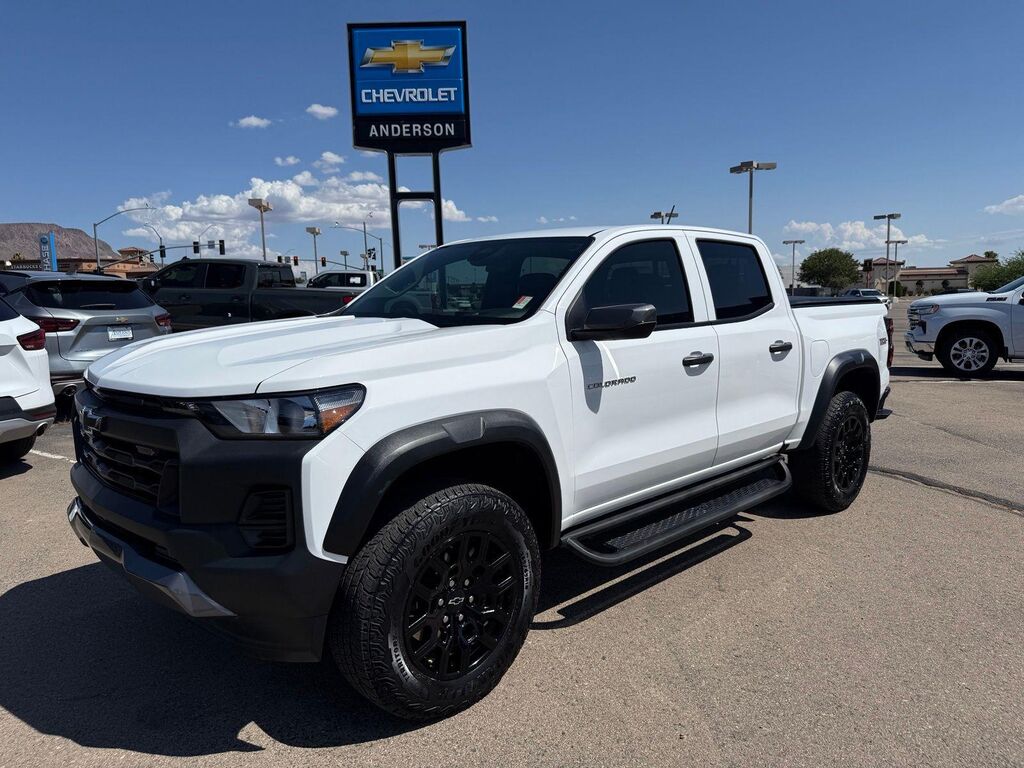 2025 Chevrolet Colorado Trail Boss — photo 1 of 1
