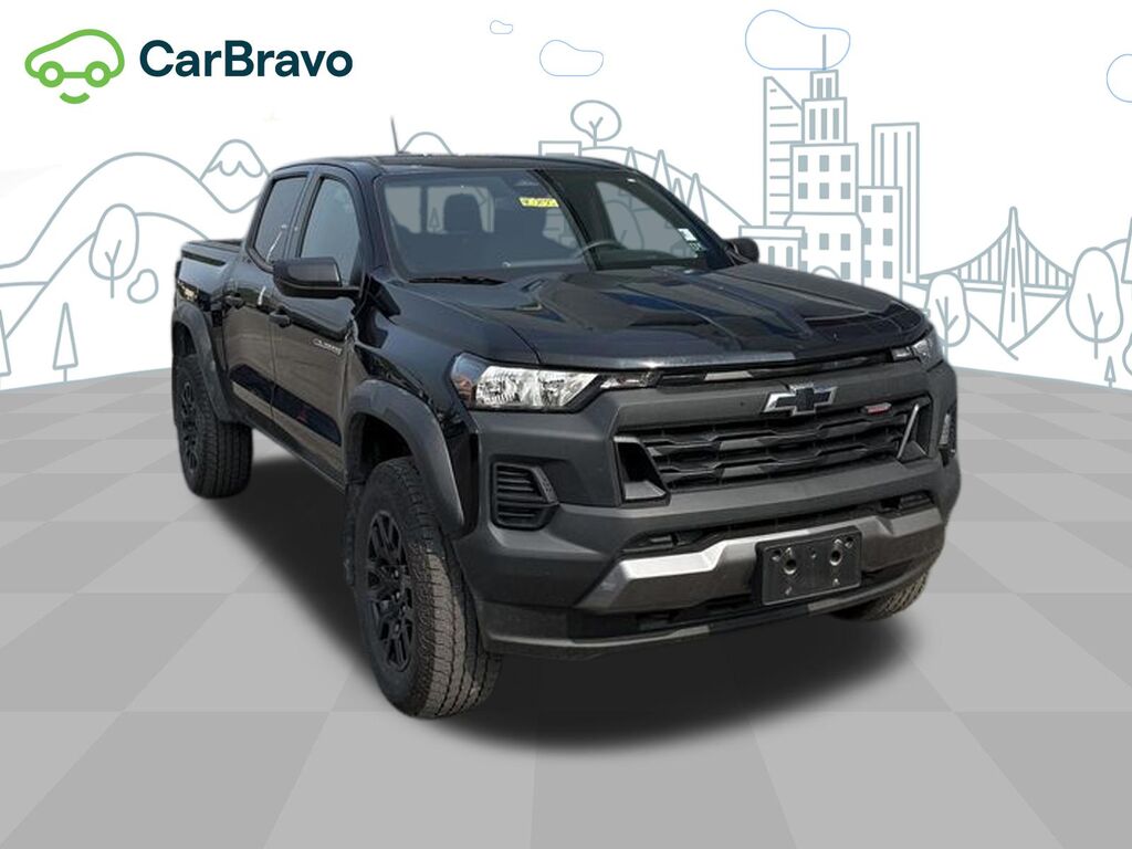 2024 Chevrolet Colorado Trail Boss — photo 1 of 6