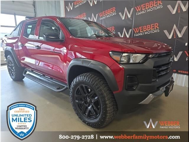 2025 Chevrolet Colorado Trail Boss — photo 1 of 26