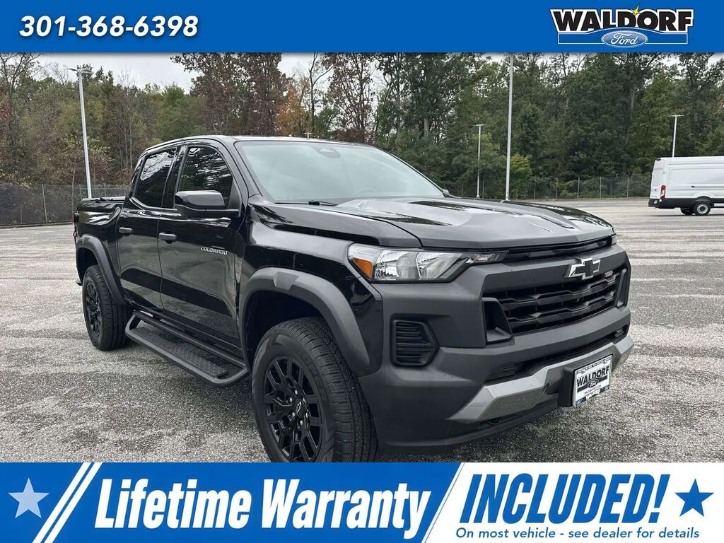 2023 Chevrolet Colorado Trail Boss — photo 1 of 13