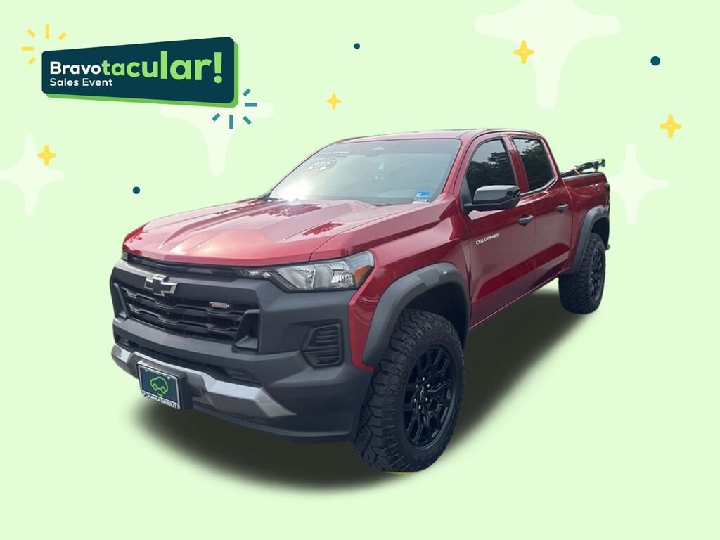 2023 Chevrolet Colorado 4WD Trail Boss — photo 1 of 6