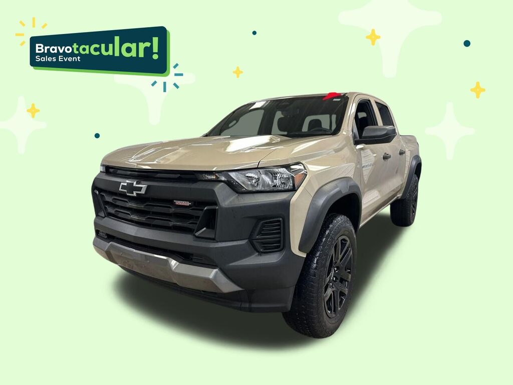 2023 Chevrolet Colorado 4WD Trail Boss — photo 1 of 7