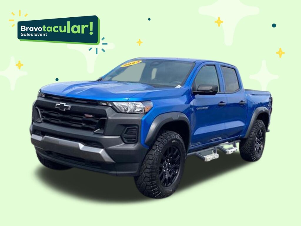 2023 Chevrolet Colorado 4WD Trail Boss — photo 1 of 6