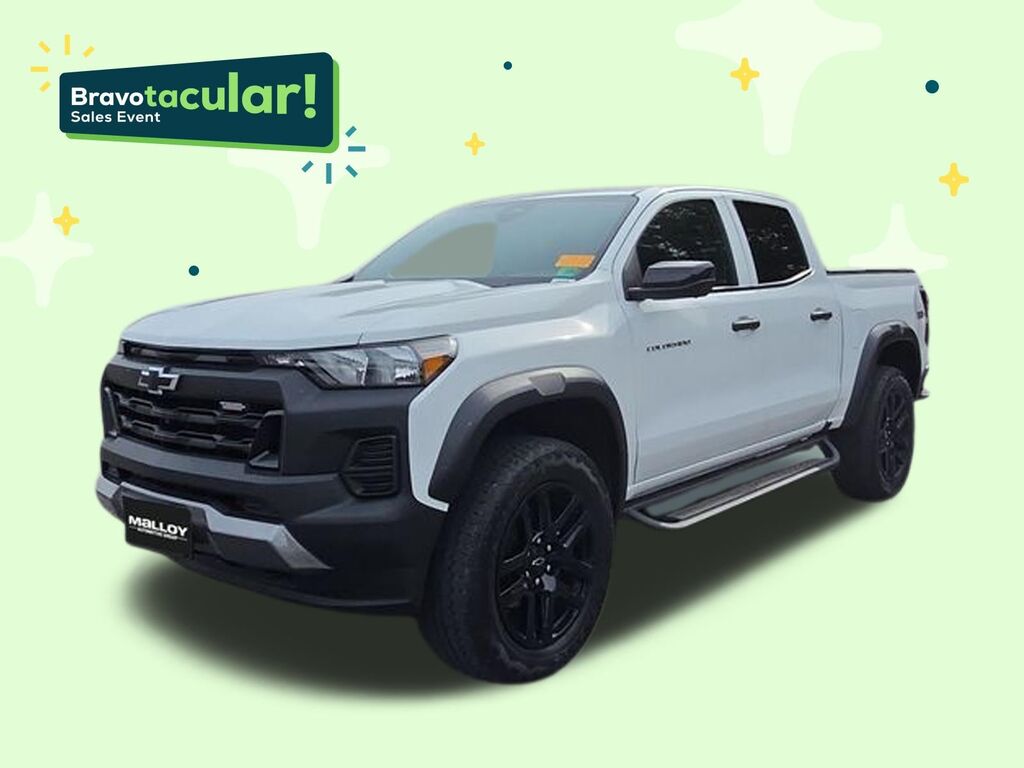 2024 Chevrolet Colorado Trail Boss — photo 1 of 6