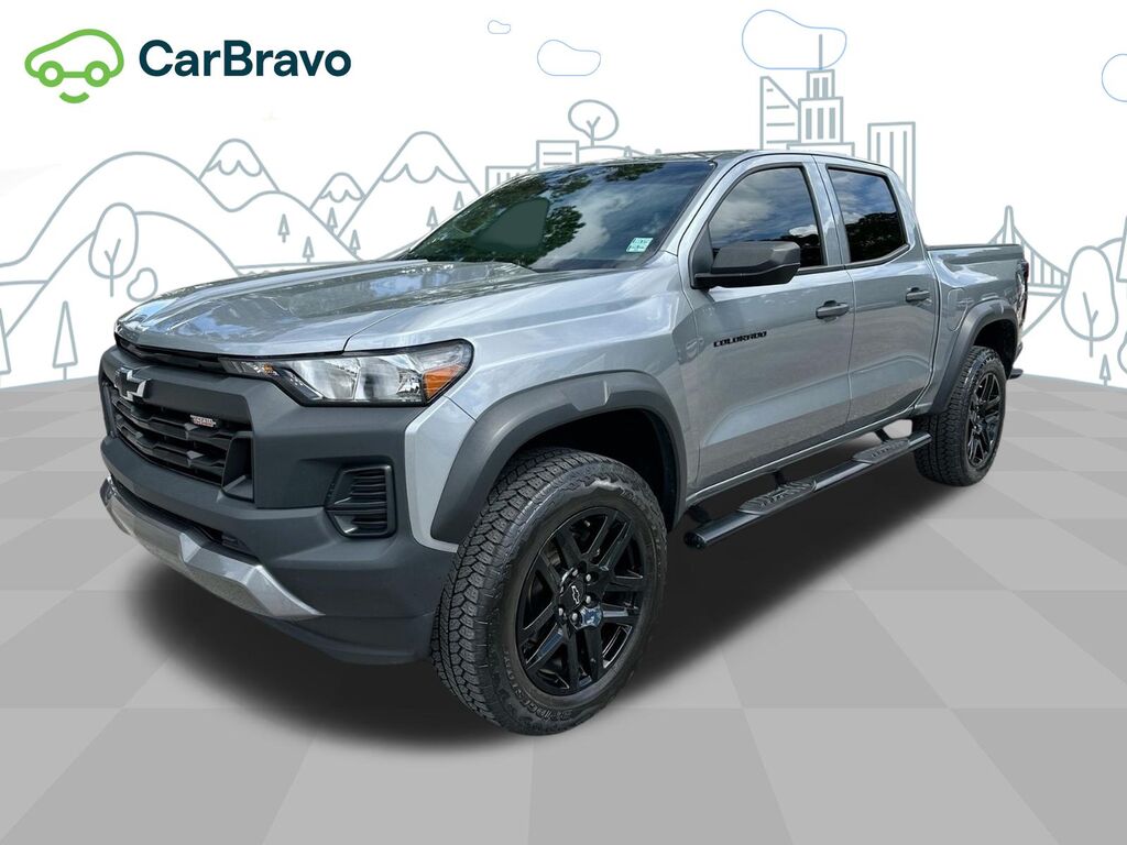 2024 Chevrolet Colorado Trail Boss — photo 1 of 7