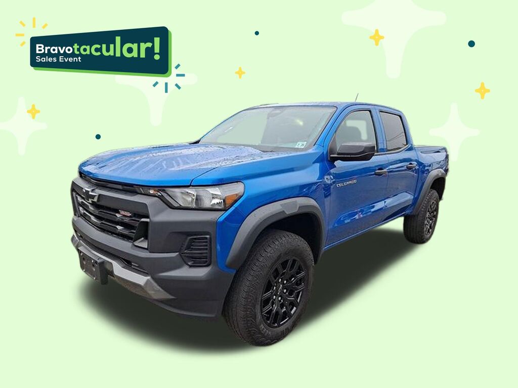 2023 Chevrolet Colorado 4WD Trail Boss — photo 1 of 7