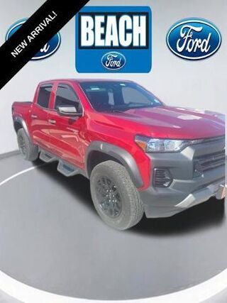 2024 Chevrolet Colorado Trail Boss — photo 1 of 13