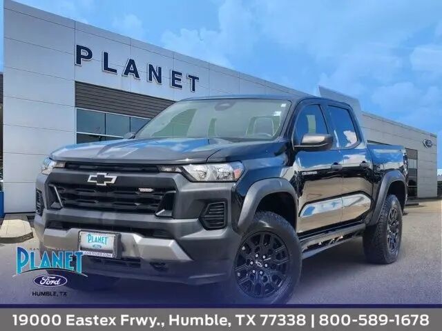 2024 Chevrolet Colorado Trail Boss — photo 1 of 118