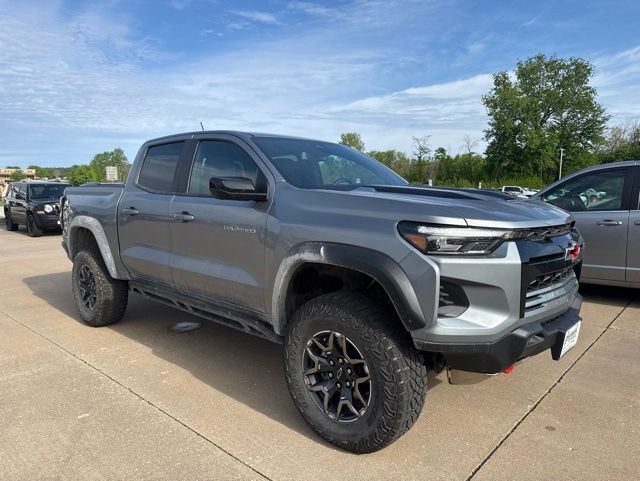 2026 Chevrolet Colorado ZR2 — photo 1 of 13