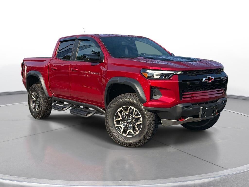 2026 Chevrolet Colorado ZR2 — photo 1 of 13