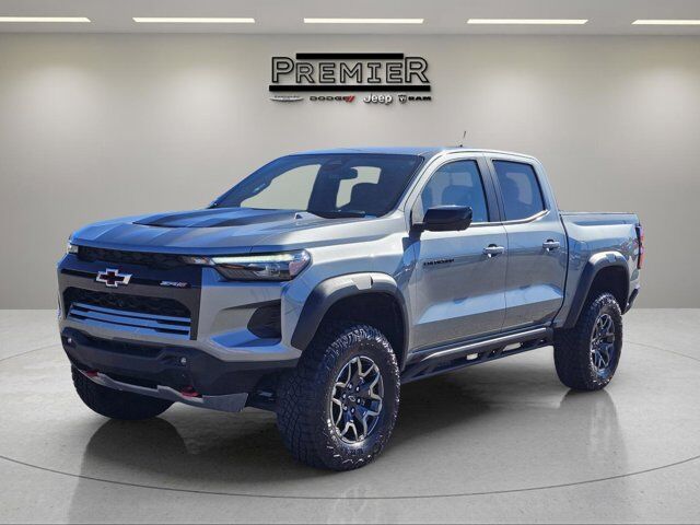 2023 Chevrolet Colorado 4WD ZR2 — photo 1 of 13