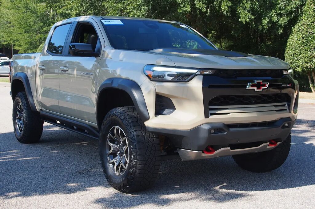 2024 Chevrolet Colorado ZR2 — photo 1 of 13