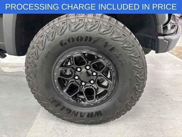 2024 Chevrolet Colorado ZR2 — photo 1 of 36