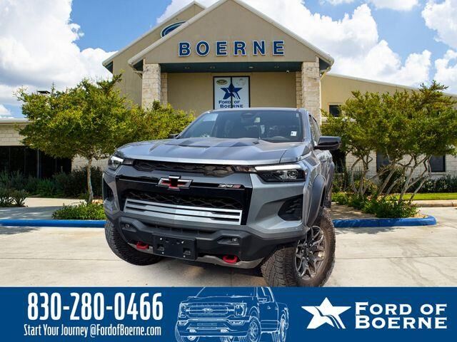 2026 Chevrolet Colorado ZR2 — photo 1 of 13
