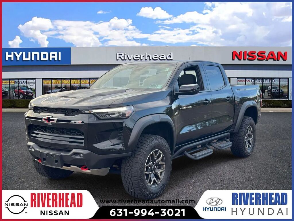 2024 Chevrolet Colorado ZR2 — photo 1 of 13